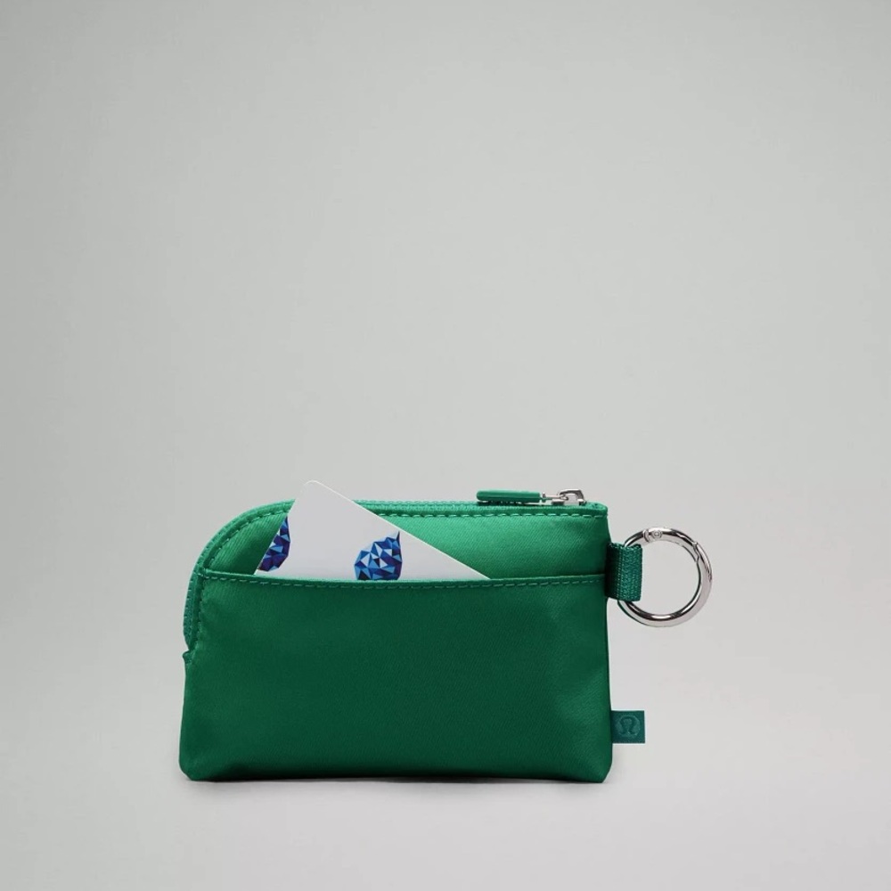 Lululemon green clippable card pouch - Picture 3 of 3